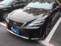 Lexus LS 500h Premium - ფოტო 1