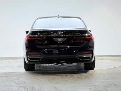 BMW 7 Series 730Li M Sport Package - ფოტო 3