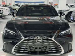 Lexus ES 2025 300h Premium Edition - ფოტო 1