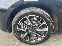 FAW Hongqi H5 PHEV 130 Super Hybrid Edition - ფოტო 13