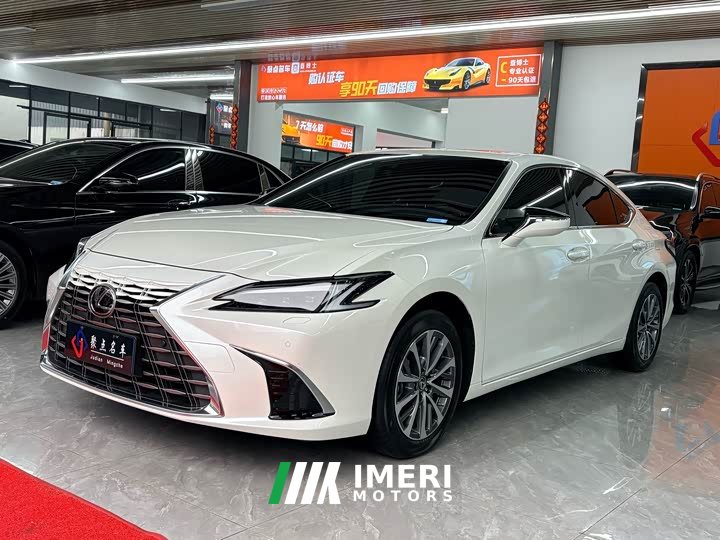 Lexus ES 200 Premium Edition - ავტომობილი ჩინეთიდან