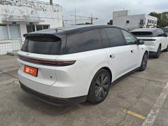 Li Auto i8 Standard Edition - ფოტო 2