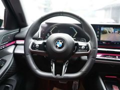 BMW 5 Series 530Li Premier M Sport Package - ფოტო 17