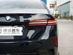 BMW 5 Series 530Li Premier M Sport Package - ფოტო 18