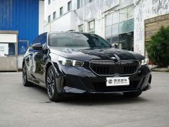 BMW 5 Series 530Li Premier M Sport Package - ფოტო 3