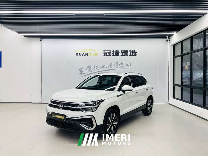 Volkswagen Touareg 300TSI Two-Wheel Drive Moonlight Edition