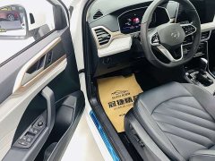 Volkswagen Touareg 300TSI Two-Wheel Drive Moonlight Edition - ფოტო 5