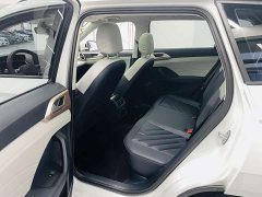Volkswagen Touareg 300TSI Two-Wheel Drive Moonlight Edition - ფოტო 9