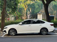 Volkswagen Lavida 1.5L Automatic Starry Sky Five Million Edition - ფოტო 3