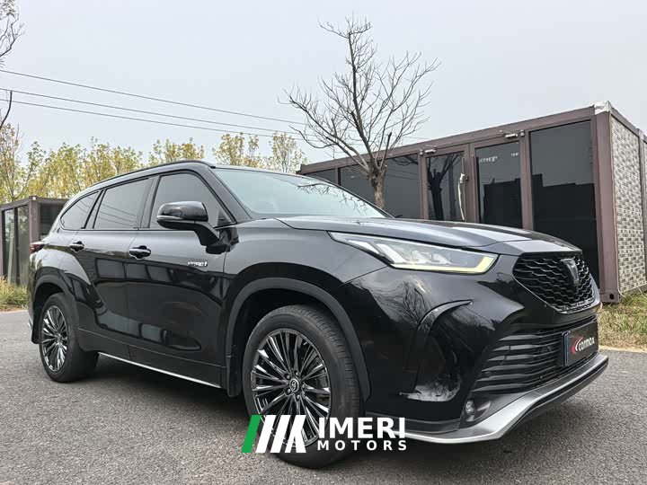 Toyota Crown Venza 2.5L HEV AWD Luxury - ავტომობილი ჩინეთიდან
