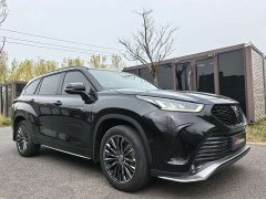 Toyota Crown Venza 2.5L HEV AWD Luxury - ფოტო 1