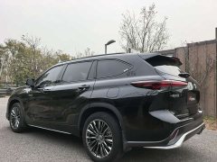 Toyota Crown Venza 2.5L HEV AWD Luxury - ფოტო 4