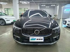 Volvo XC60 B5 AWD Smart Remote Luxury Edition - ფოტო 2