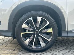 BYD Song Plus New Energy 2025 DM-i 160KM Flagship - ფოტო 20