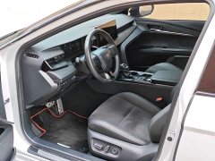 Toyota Camry 2.0S Sport - ფოტო 4