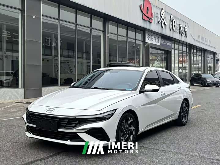 Hyundai Elantra 1.5L CVT Luxury