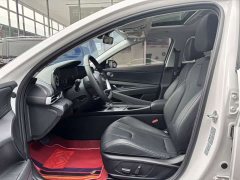 Hyundai Elantra 1.5L CVT Luxury - ფოტო 9