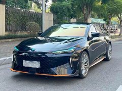 Changan UNI-V 1.5T Premium Sport - ფოტო 1