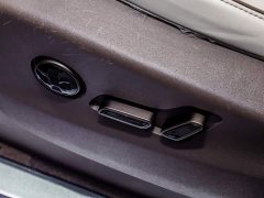 Denza D9 2022 DM-i 970 AWD Flagship - ფოტო 14
