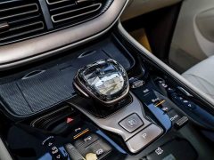 Denza D9 2022 DM-i 970 AWD Flagship - ფოტო 18