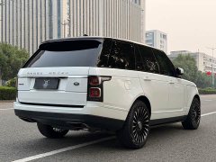 Land Rover Range Rover 3.0 L6 360PS Heritage Edition - ფოტო 4