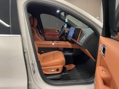 Li Auto L6 Pro - ფოტო 16