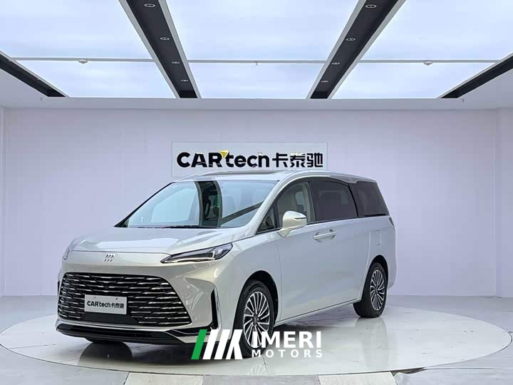 Buick GL8 New Energy Lusang Respect Edition