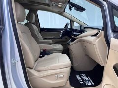 Buick GL8 New Energy Lusang Respect Edition - ფოტო 17