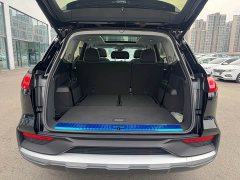 Audi Q6 40 TFSI quattro Anniversary Edition Yulin Package 7-Seater - ფოტო 14