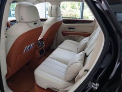 Bentley Bentayga 4.0T V8 - ფოტო 10