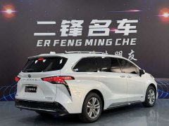 Toyota Sienna 2021 2.5L Hybrid Platinum Edition - ფოტო 4