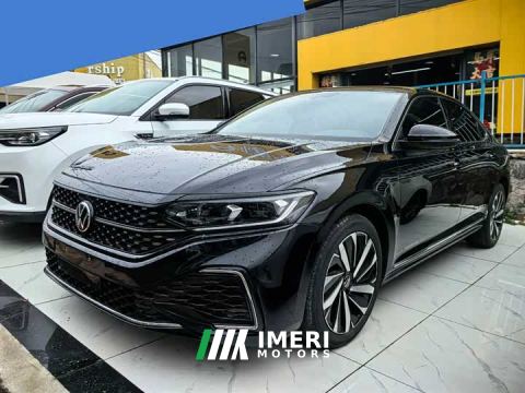 2022 Volkswagen Passat 330TSI Starry Sky Luxury Edition - автомобиль из Китая