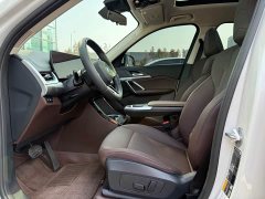 BMW iX1 eDrive25L M Sport Package - ფოტო 9