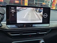 Nissan Altima 2.0L SV Black Gold Edition - ფოტო 16