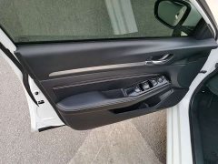 Nissan Altima 2.0L SV Black Gold Edition - ფოტო 5