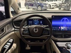 Denza BYD Denza D9 DM-i Smart Drive 1020 Four-Wheel Drive Premium - ფოტო 12