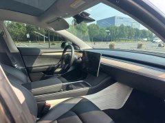 Tesla Model 3 Rear-Wheel Drive - ფოტო 4