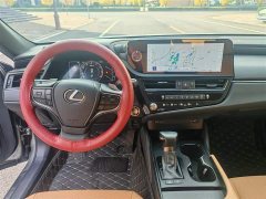 Lexus ES 200 Excellence Edition - ფოტო 12
