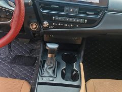 Lexus ES 200 Excellence Edition - ფოტო 13