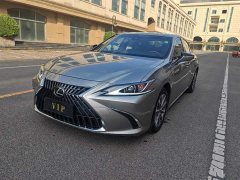 Lexus ES 200 Excellence Edition - ფოტო 6