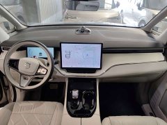 Volvo EM90 2025 Ultra Six-Seater - ფოტო 12