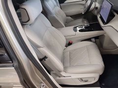 Volvo EM90 2025 Ultra Six-Seater - ფოტო 4