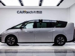 Li Auto MEGA Ultra Smart Refresh Edition - ფოტო 4