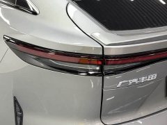 Toyota Platinum Wisdom 7 700 Max - ფოტო 12