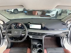 Changan Eado 2025 PLUS 1.4T Dual-Clutch High-Performance Edition - ფოტო 7