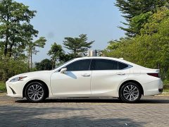Lexus ES 2022 300h Excellence Edition - ფოტო 15