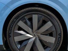 Li Auto i8 Standard Edition - ფოტო 13