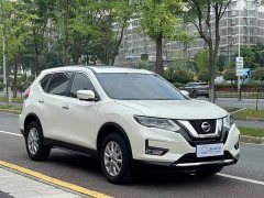 Nissan Qashqai Classic 2.0L FWD Smart Connect Premium Edition - ფოტო 3