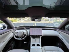 Xiaomi YU7 Four-Wheel Drive Pro - ფოტო 4