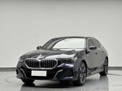 BMW 5 Series 530Li Premier M Sport Package - ფოტო 1
